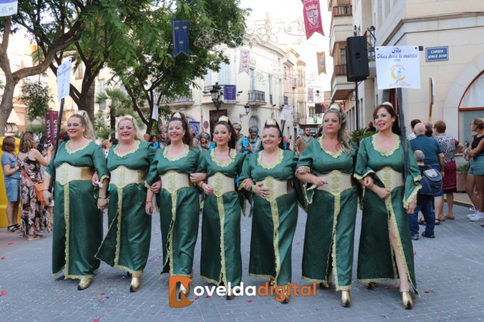 IMG_4974 Novelda Digital 2022 Desfile aniversario Damasquinos y Beduinos