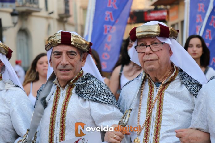 IMG_4735 Novelda Digital 2022 Desfile aniversario Damasquinos y Beduinos